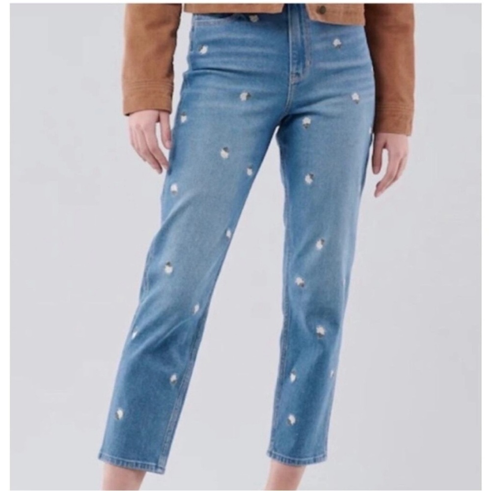 High-Rise Embroidered Light Blue Women’s Jeans